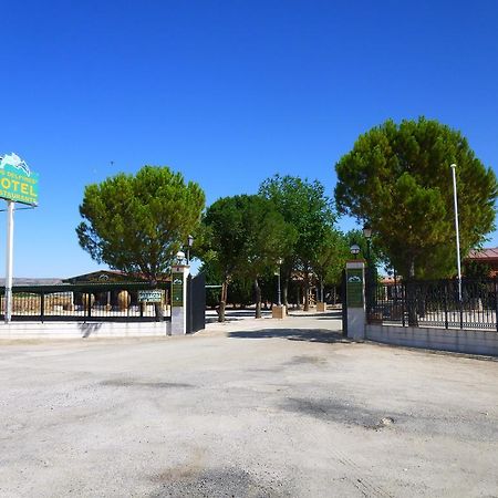 Alojamiento Rural Los Delfines Valdepeñas Eksteriør billede